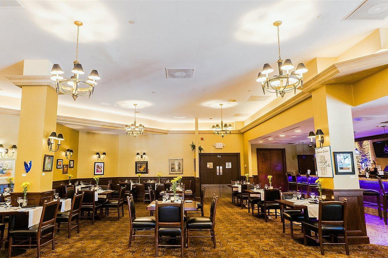 Hotel Crowne Plaza Edison By Ihg Exterior foto