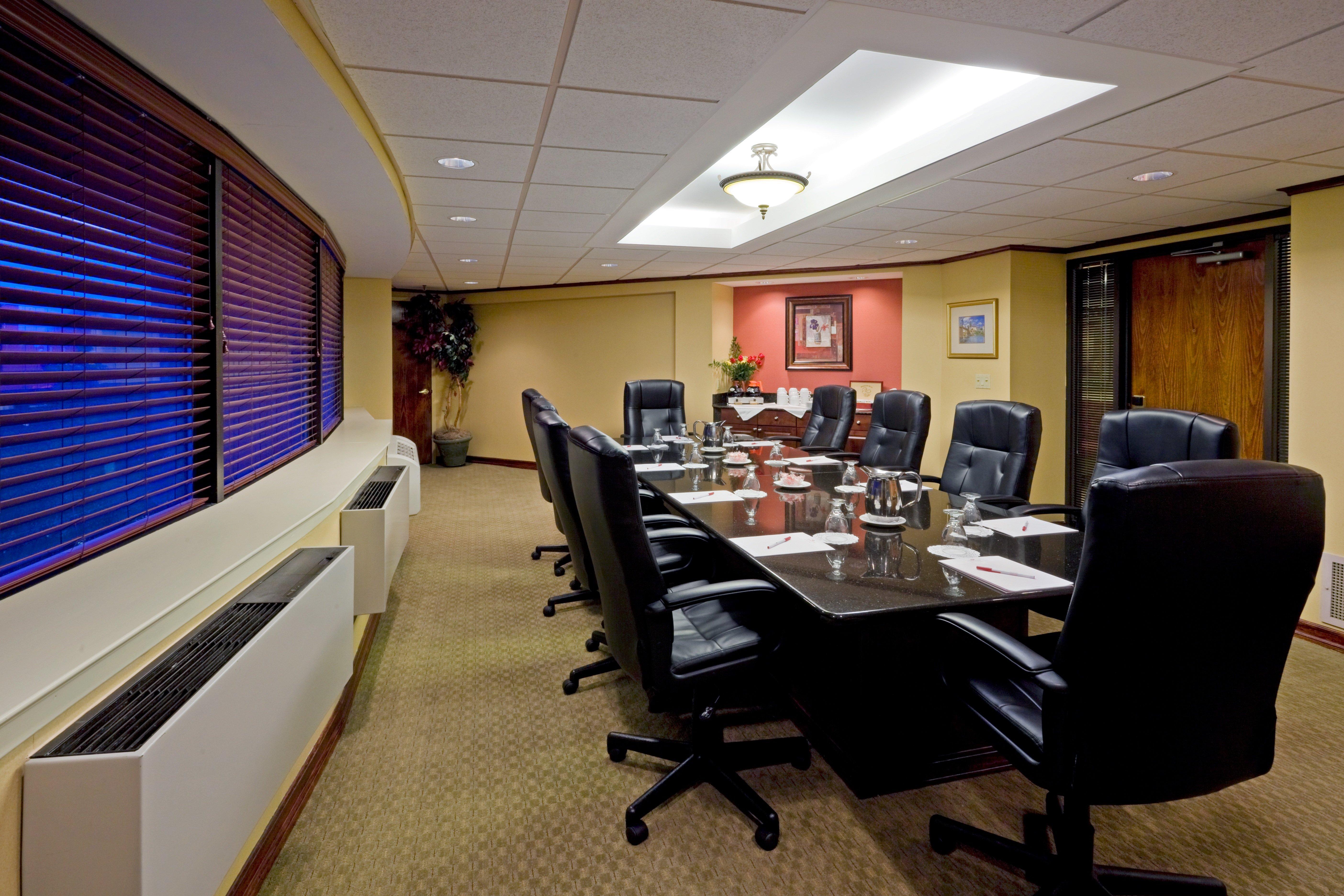 Hotel Crowne Plaza Edison By Ihg Exterior foto